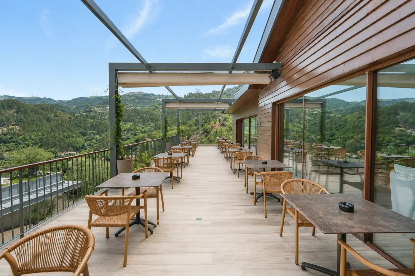 Ambiente do Aquafalls Lobby Bar